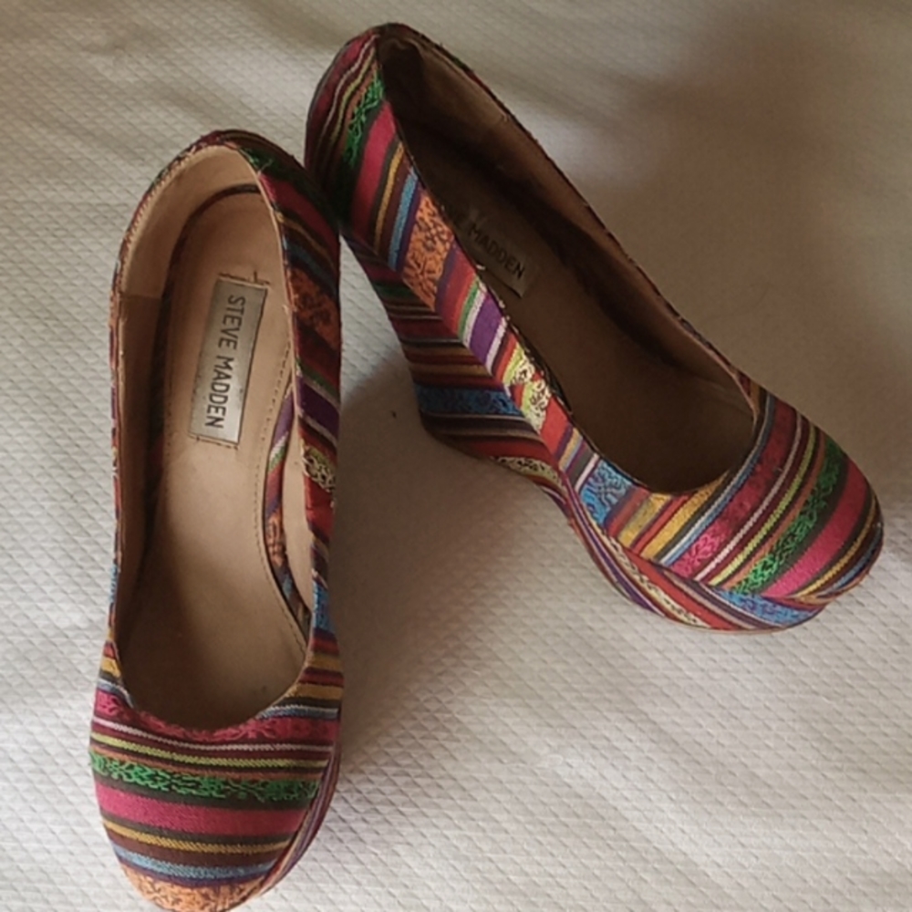 Steve Madden "Pammy" Rainbow 🌈 Wedges- 7.5 Good ,used condition